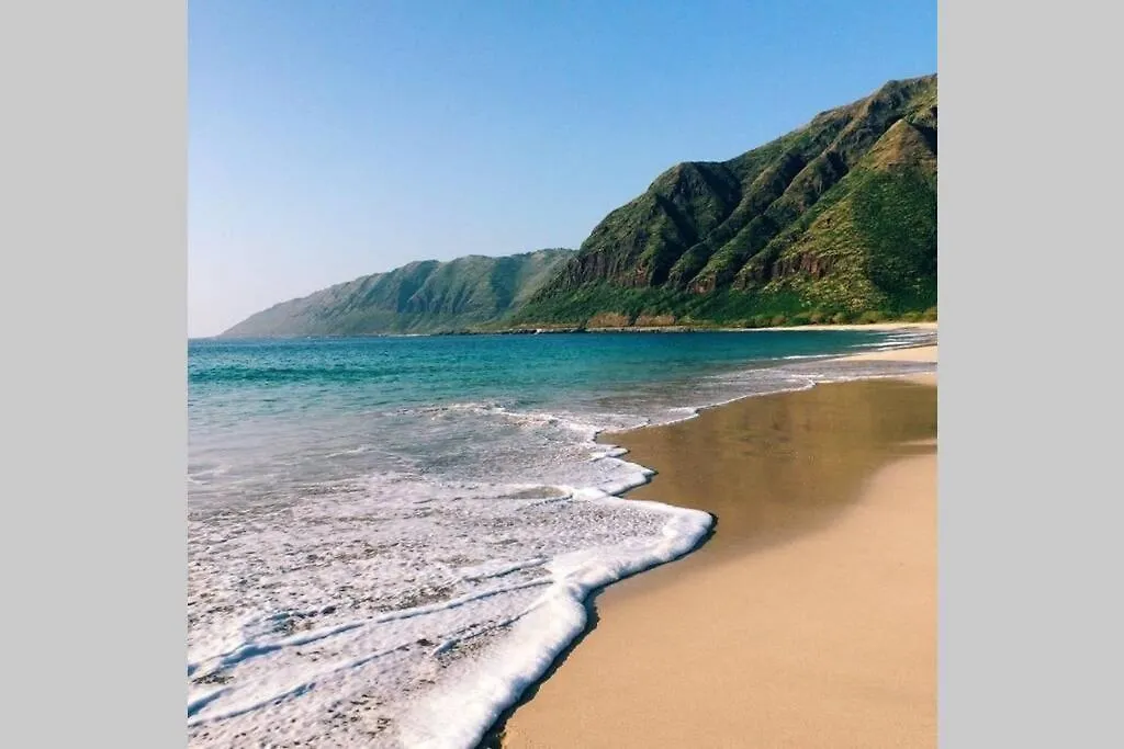 Spacious 2 Bedroom Beach House With King Suite Waianae 0*,